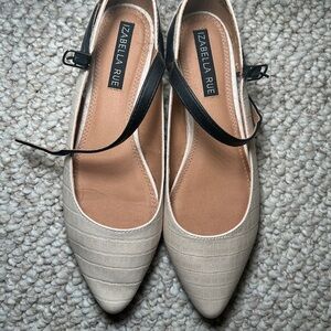 Elegant Beige Women's Shoes with Black Strap